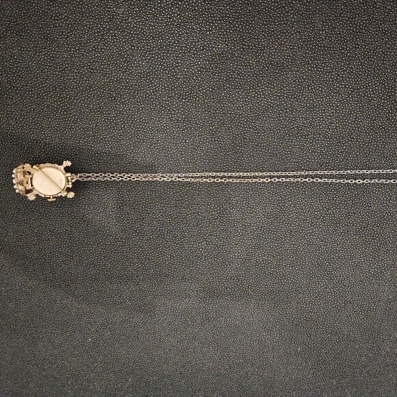 TURTLE PENDANT WITH PEARLS & GREEN STONE EYES, ENDURA ROMAN NUMERAL WATCH & PIN - Picture 14 of 16